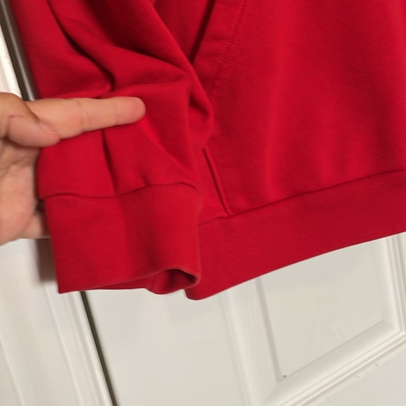 Youth L (18-20) Adidas hooded sweatshirt red/black graphic Kangaroo pouch/pocket - Picture 6 of 8